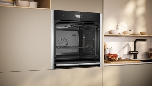 Neff B64FS31N0, Einbaubackofen mit FullSteam und Slide & Hide, EEK: A+, mit 5 Jahren Garantie!