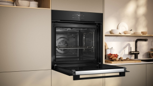 Neff B2CCJ7AK3, Einbaubackofen mit Circo Therm und Pyrolyse, Schwarz, EEK: A+, mit 5 Jahren Garantie!