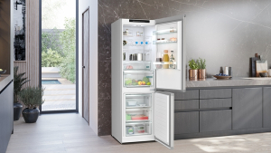 Siemens KG36N2LCF, iQ300, Freistehende Khl-Gefrier-Kombination mit Gefrierbereich unten, 186 x 60 cm, Metall-Optik, Total noFrost, EEK: B, mit 5 Jahren Garantie!