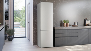 Siemens KG39N2IAG, iQ300, Freistehende Khl-Gefrier-Kombination mit Gefrierbereich unten, 203 x 60 cm, Inox, antiFingerprint, Total noFrost, EEK: A, mit 5 Jahren Garantie!